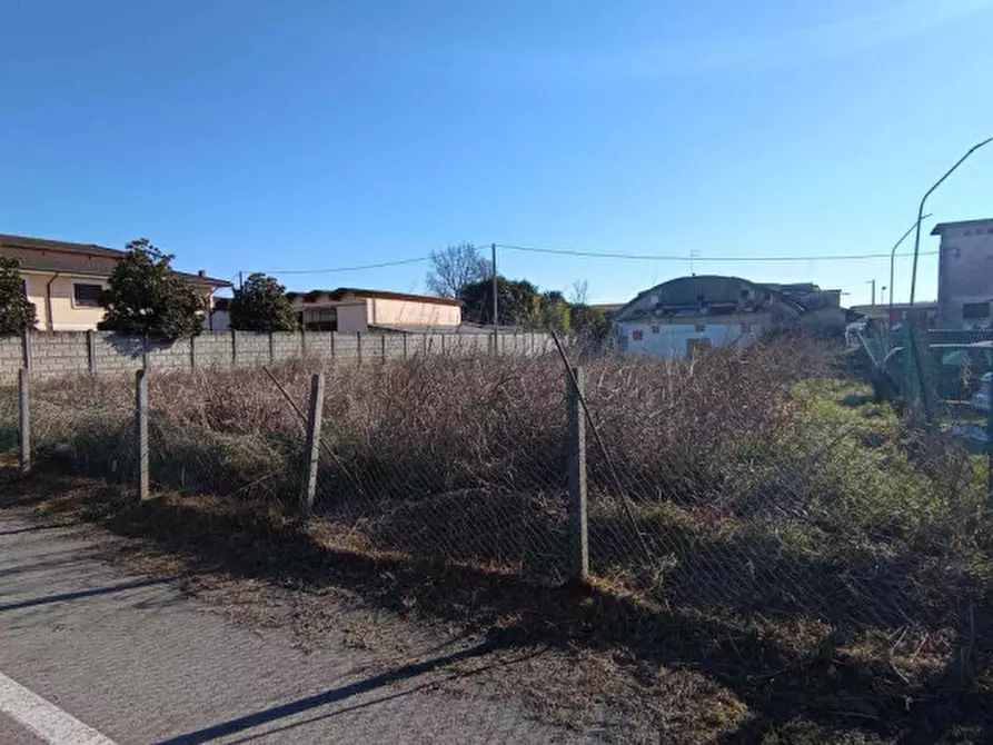 Immagine 3 di Terreno in vendita  in Via Martiri della Libertà a Piazzola Sul Brenta