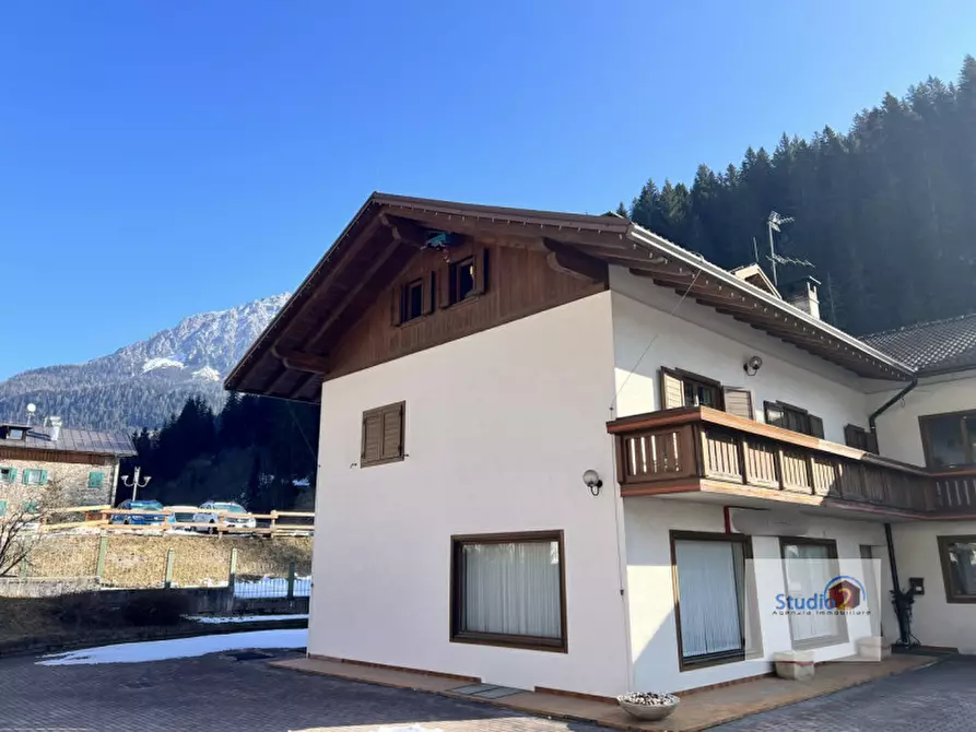 Immagine 10 di Appartamento in vendita  in Via 6 Novembre a Comelico Superiore