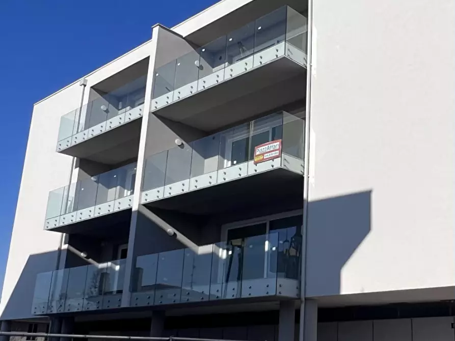 Immagine 4 di Appartamento in vendita  in Via Roma a Fosso'