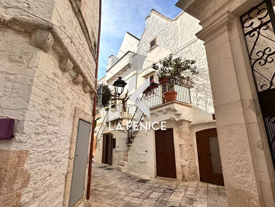 Immagine 1 di Casa indipendente in vendita  in Via Morelli a Locorotondo