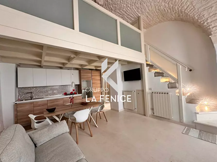 Immagine 23 di Casa indipendente in vendita  in Via Morelli a Locorotondo