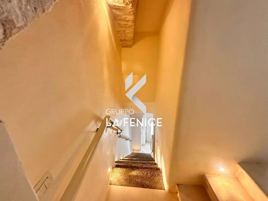 Immagine 25 di Casa indipendente in vendita  in Via Morelli a Locorotondo