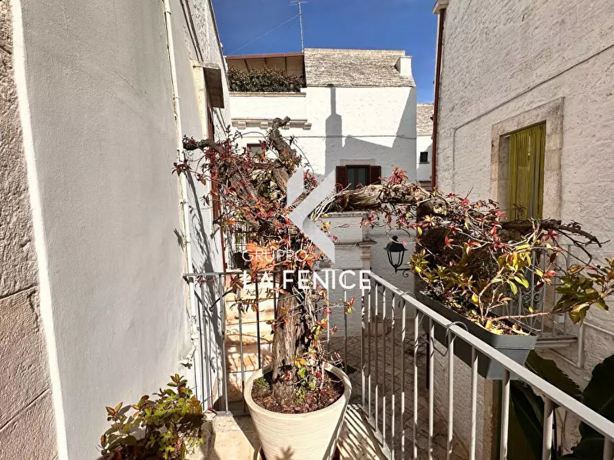 Immagine 35 di Casa indipendente in vendita  in Via Morelli a Locorotondo