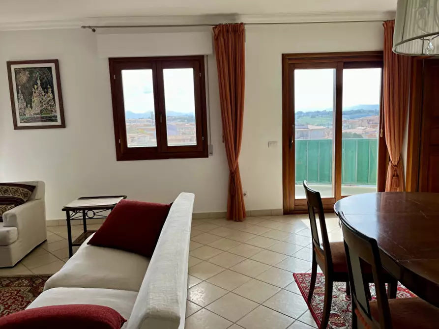 Immagine 18 di Attico in vendita  in Via Monferrato a Olbia