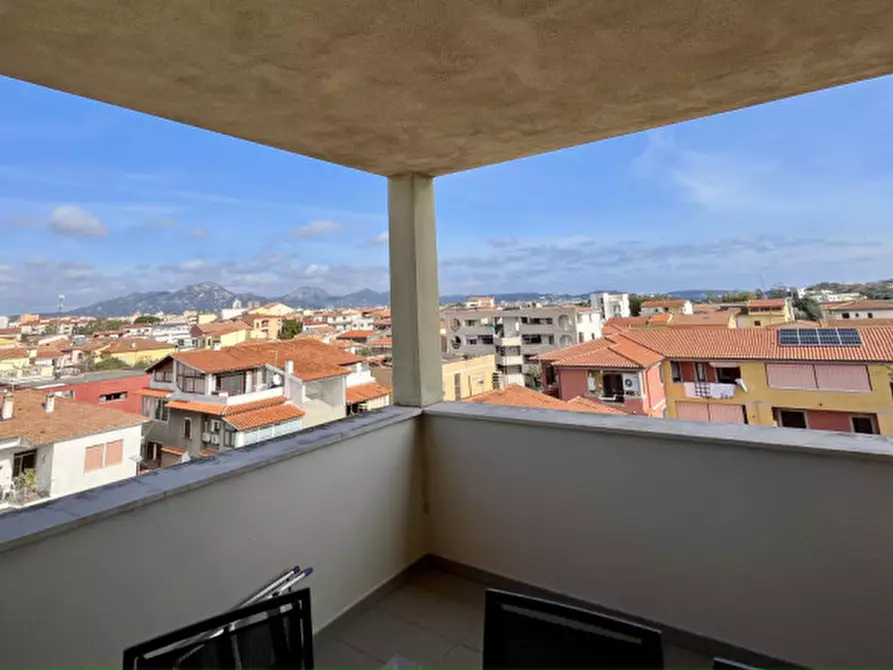 Immagine 42 di Attico in vendita  in Via Monferrato a Olbia