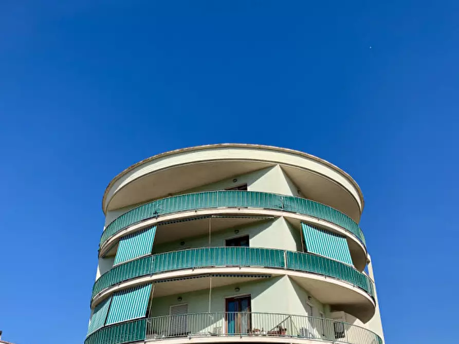 Immagine 53 di Attico in vendita  in Via Monferrato a Olbia