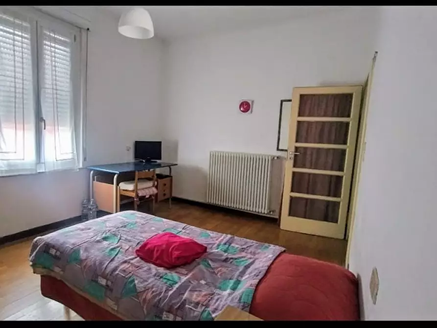 Camera in affitto in Via Reggio a Parma
