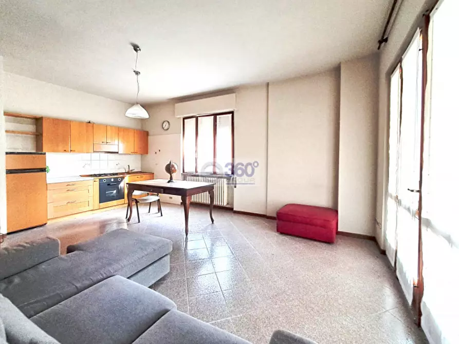 Immagine 2 di Villa in vendita  in Via Silvio Pellico a Passirano