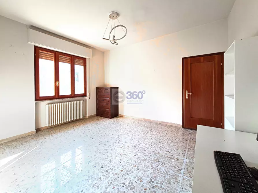 Immagine 11 di Villa in vendita  in Via Silvio Pellico a Passirano