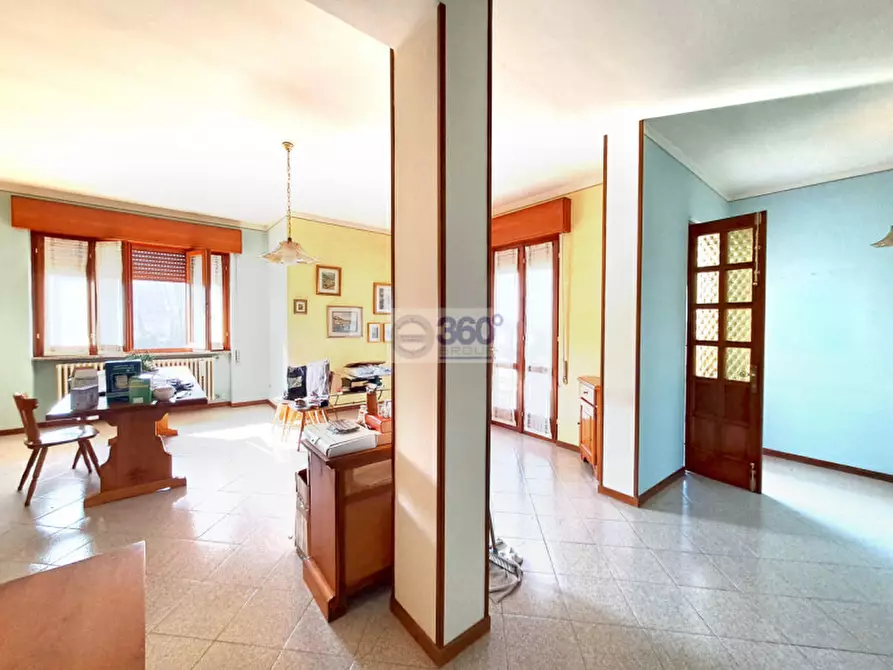 Immagine 16 di Villa in vendita  in Via Silvio Pellico a Passirano