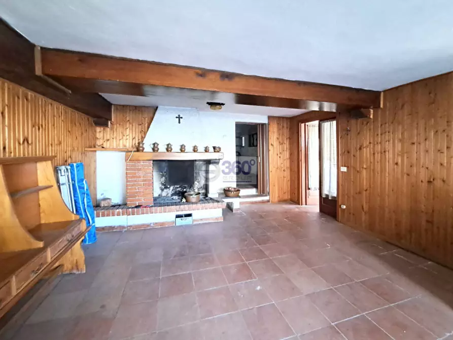 Immagine 32 di Villa in vendita  in Via Silvio Pellico a Passirano