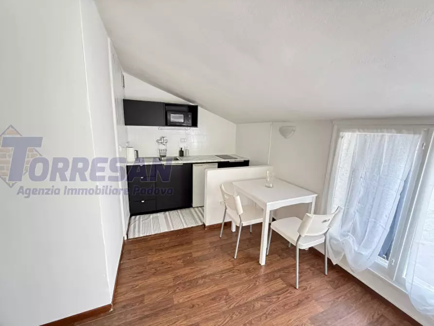 Immagine 10 di Appartamento in affitto  in VIA TIEPOLO 26 a Padova