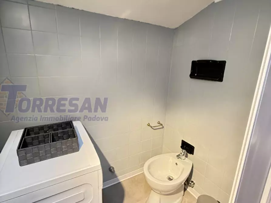 Immagine 11 di Appartamento in affitto  in VIA TIEPOLO 26 a Padova