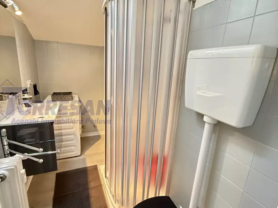 Immagine 12 di Appartamento in affitto  in VIA TIEPOLO 26 a Padova