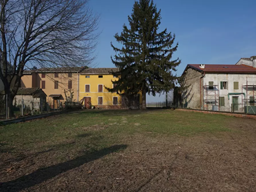 Immagine 15 di Villetta a schiera in vendita  in Strada Partigiani d'Italia, 35 a Sorbolo Mezzani