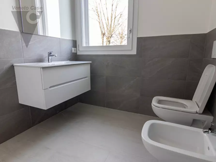 Immagine 11 di Appartamento in affitto  a Legnaro