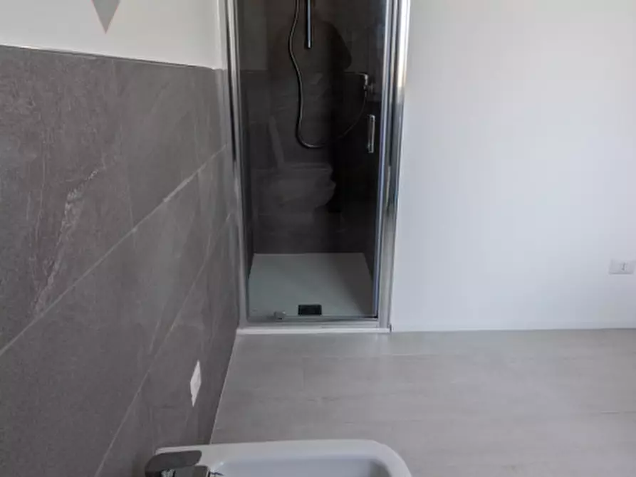 Immagine 12 di Appartamento in affitto  a Legnaro