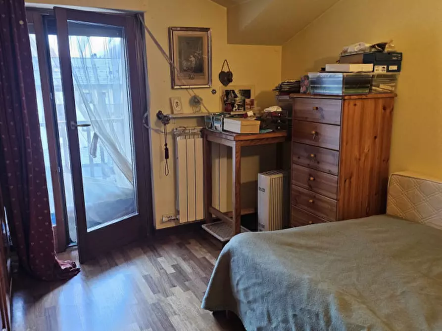 Immagine 23 di Appartamento in vendita  in vernante strada statale 20 a Vernante