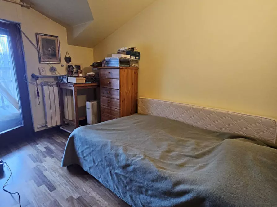 Immagine 27 di Appartamento in vendita  in vernante strada statale 20 a Vernante