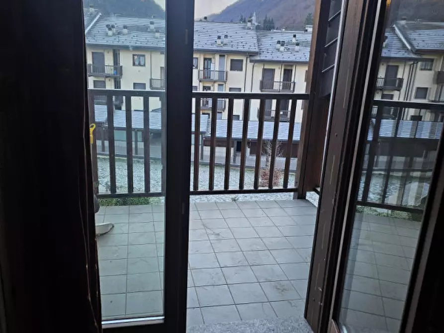 Immagine 31 di Appartamento in vendita  in vernante strada statale 20 a Vernante