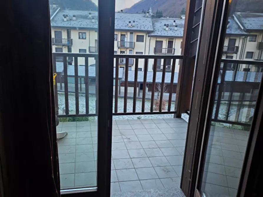 Immagine 32 di Appartamento in vendita  in vernante strada statale 20 a Vernante