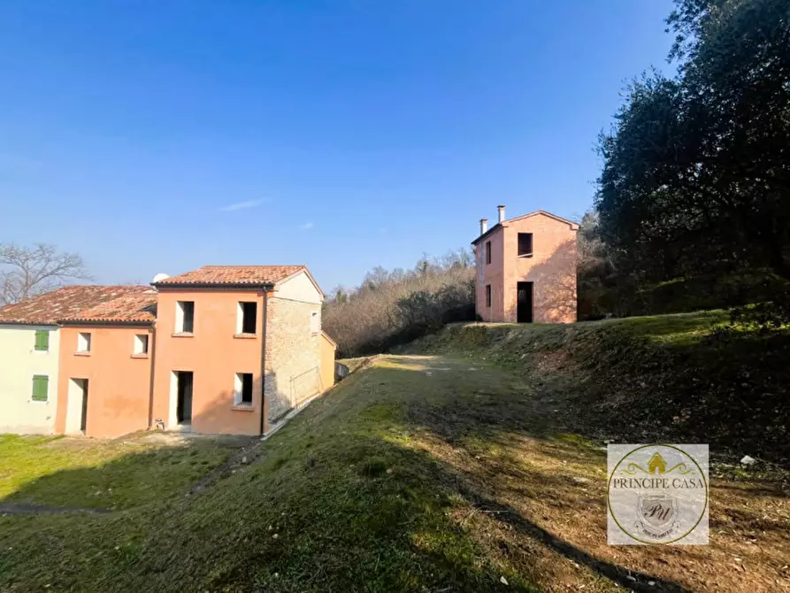 Immagine 1 di Casa indipendente in vendita  a Lozzo Atestino