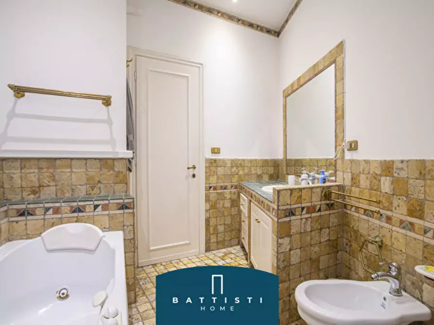 Immagine 21 di Appartamento in vendita  in Piazza Navona a Roma