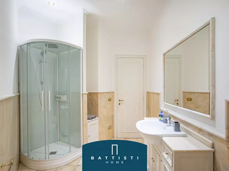 Immagine 22 di Appartamento in vendita  in Piazza Navona a Roma