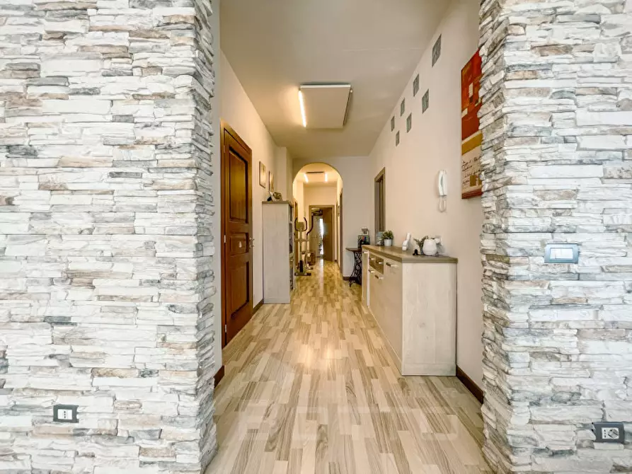 Immagine 19 di Palazzo in vendita  in Via al Poggio, 10 a Omegna