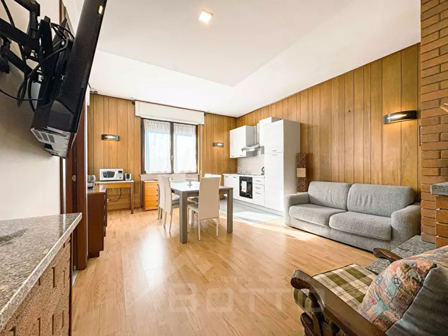 Immagine 38 di Palazzo in vendita  in Via al Poggio, 10 a Omegna