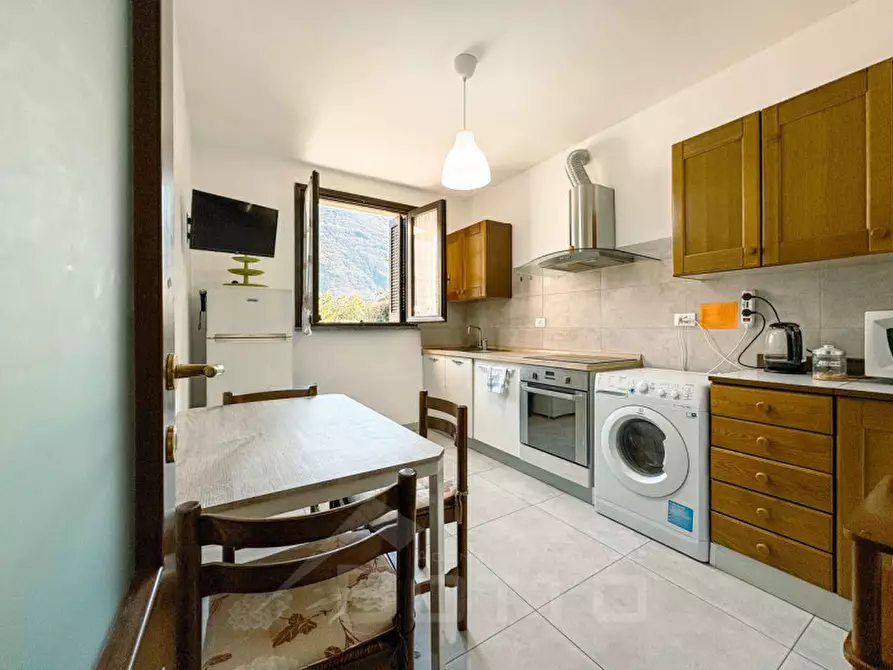 Immagine 57 di Palazzo in vendita  in Via al Poggio, 10 a Omegna