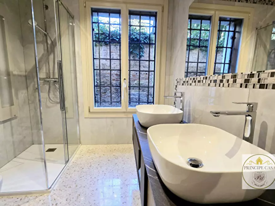 Immagine 22 di Appartamento in vendita  in san polo a Venezia