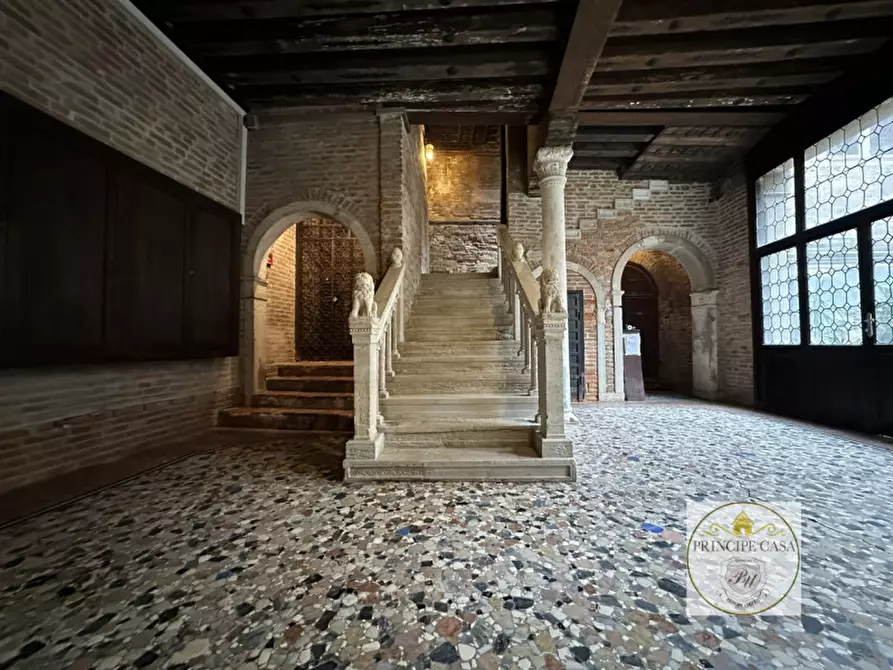 Immagine 4 di Appartamento in vendita  a Venezia