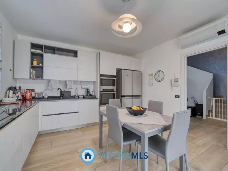 Immagine 1 di Villa in vendita  in Via San Gregorio Barbarigo a Vigonza