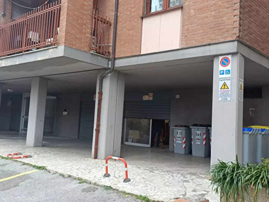 Immagine 2 di Magazzino in vendita  in Via Ruggero Torelli a Perugia