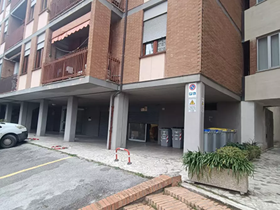 Immagine 3 di Magazzino in vendita  in Via Ruggero Torelli a Perugia