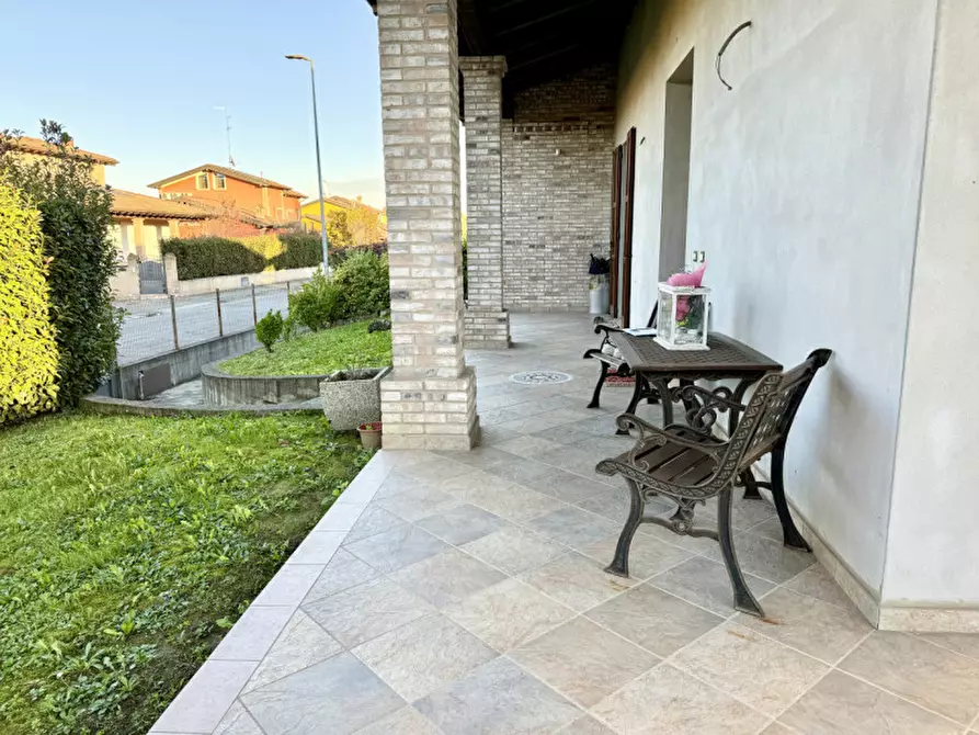 Immagine 3 di Villa in vendita  in VIA I MAGGIO N. 11 a Sissa Trecasali