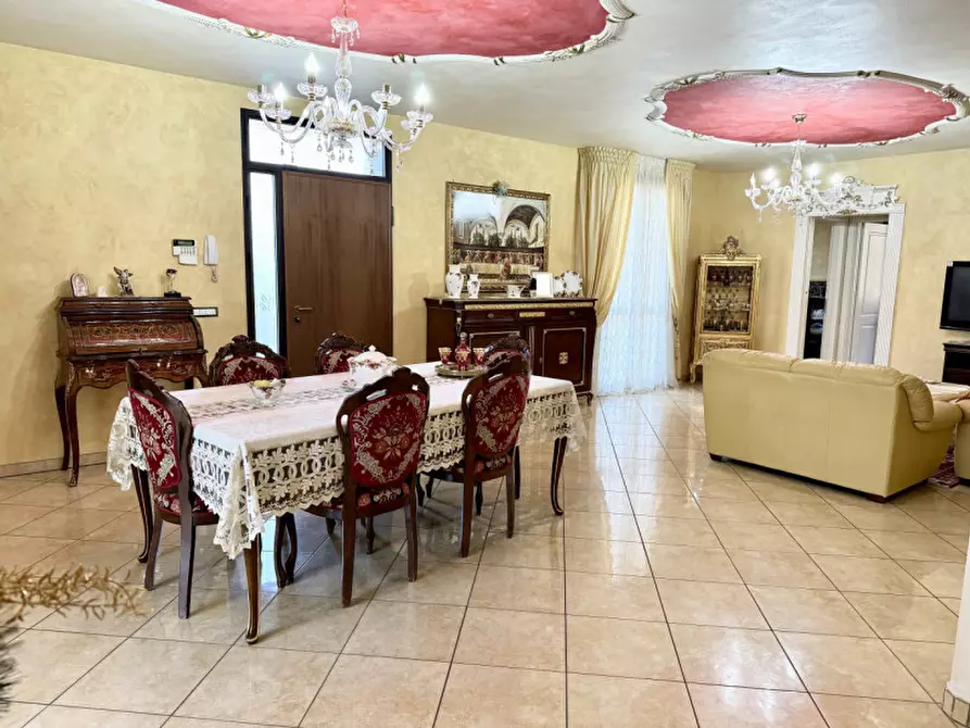 Immagine 4 di Villa in vendita  in VIA I MAGGIO N. 11 a Sissa Trecasali