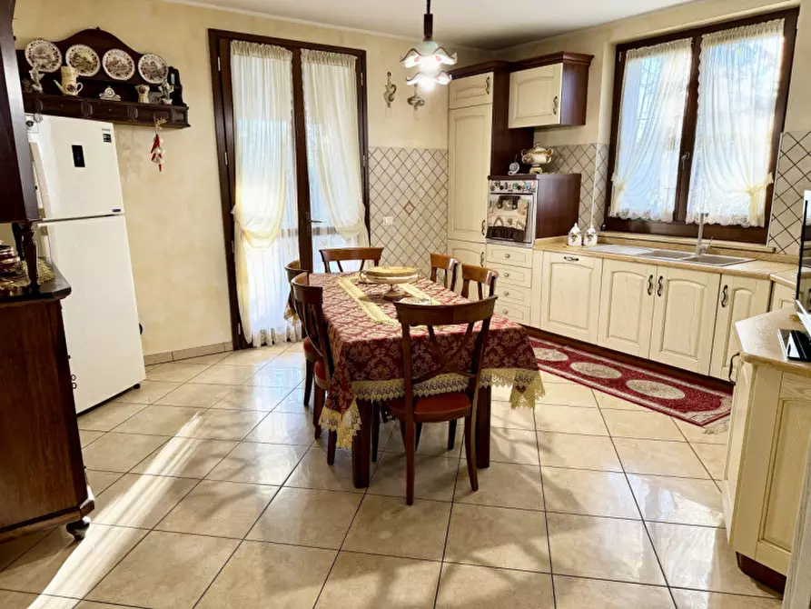 Immagine 12 di Villa in vendita  in VIA I MAGGIO N. 11 a Sissa Trecasali