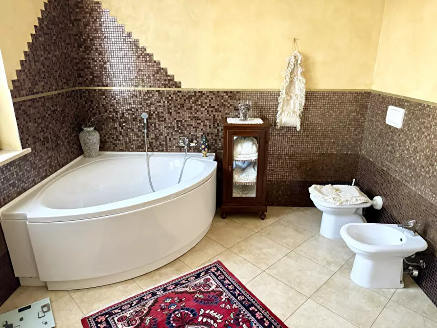 Immagine 17 di Villa in vendita  in VIA I MAGGIO N. 11 a Sissa Trecasali