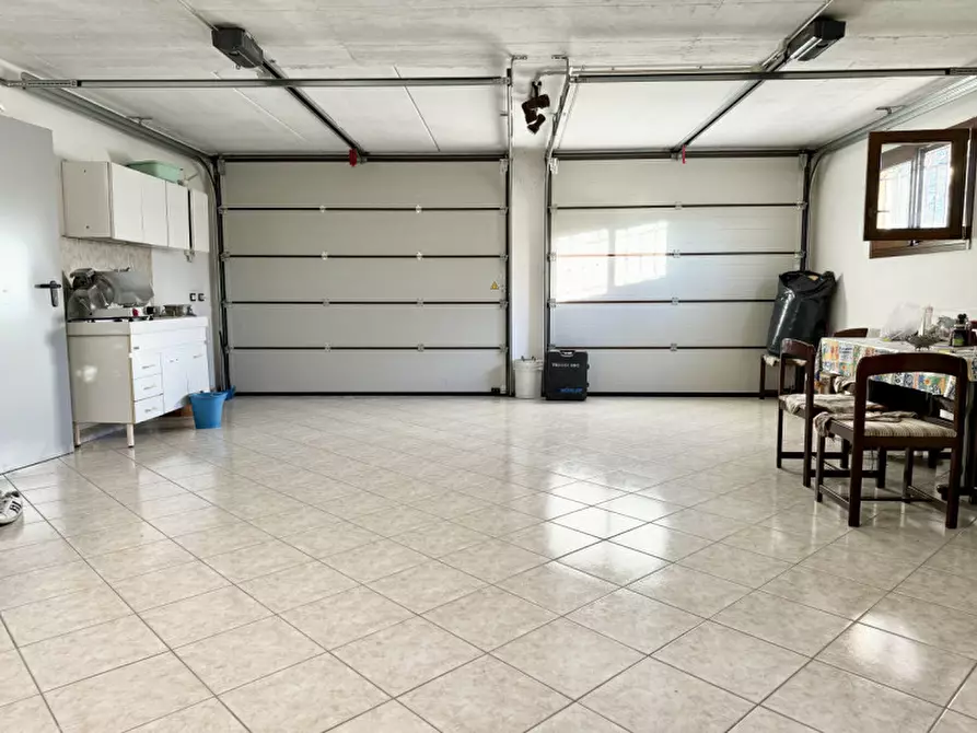 Immagine 40 di Villa in vendita  in VIA I MAGGIO N. 11 a Sissa Trecasali