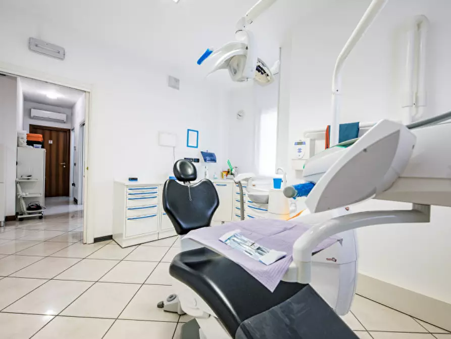 Immagine 6 di Ufficio in vendita  in Via Provinciale Sud a Fosso'