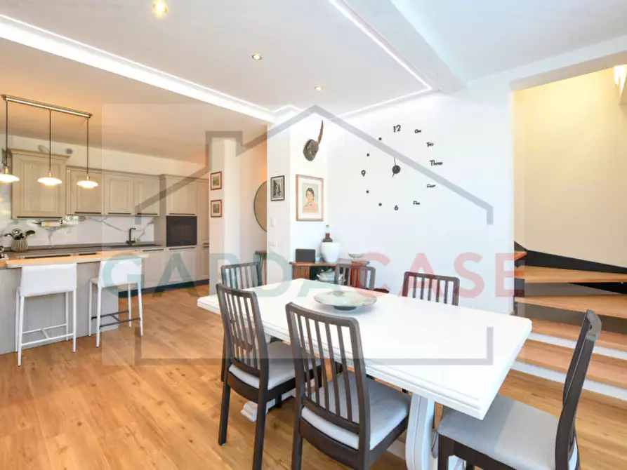 Immagine 7 di Appartamento in vendita  a Desenzano Del Garda