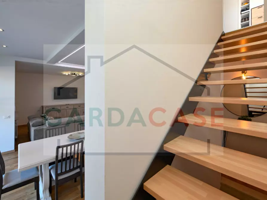 Immagine 23 di Appartamento in vendita  a Desenzano Del Garda