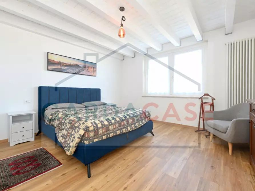 Immagine 31 di Appartamento in vendita  a Desenzano Del Garda