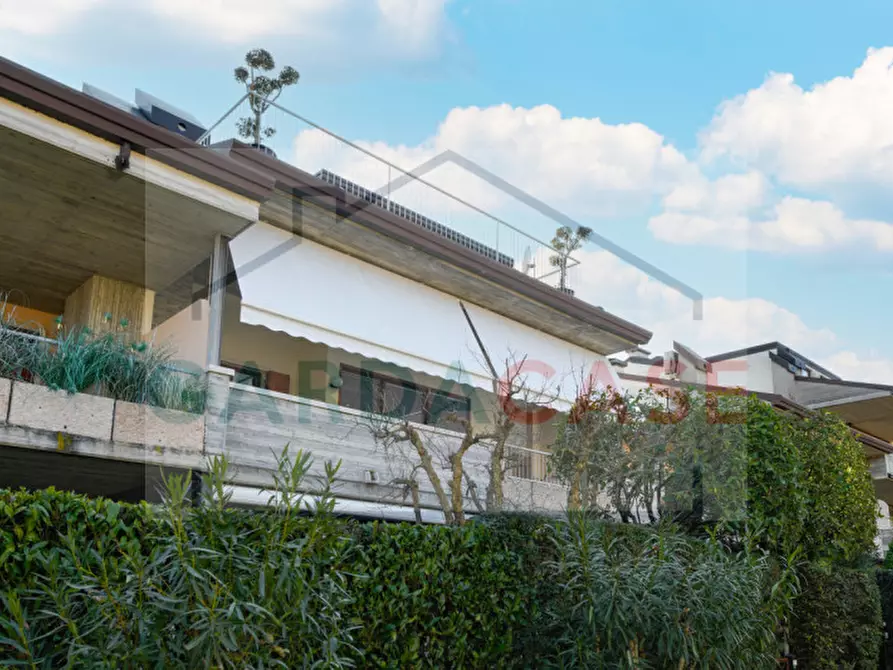 Immagine 37 di Appartamento in vendita  a Desenzano Del Garda