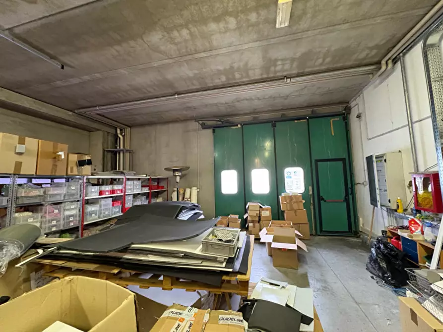 Immagine 6 di Capannone industriale in vendita  a Trento