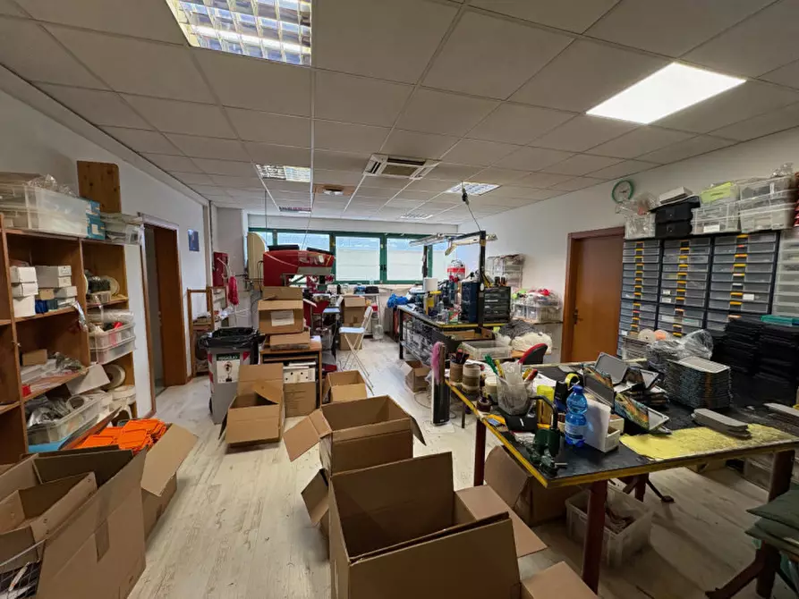 Immagine 7 di Capannone industriale in vendita  a Trento