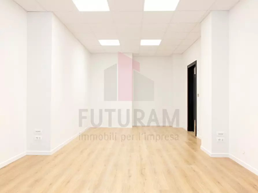 Immagine 4 di Ufficio in affitto  in via Scrovegni a Padova
