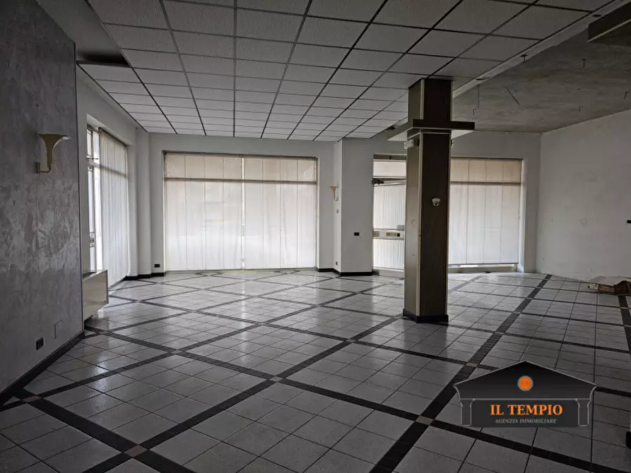 Immagine 2 di Negozio in vendita  in Via Cantarana a Isola Vicentina